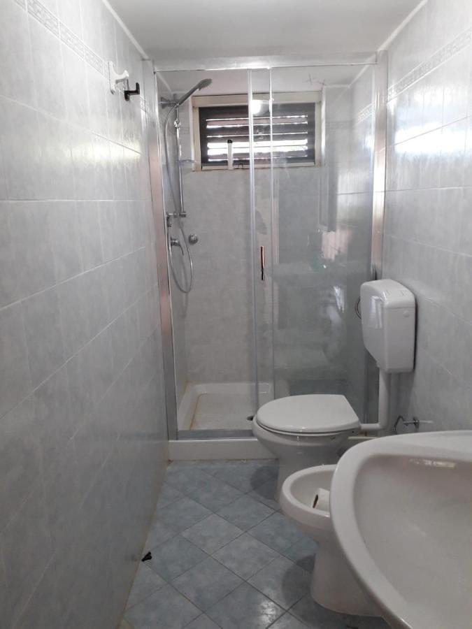 Villa Rita Apartment Фонтане Бианче Стая снимка